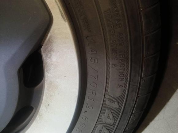 [上海·沪A] 二手五菱汽车宏光MINIEV2022款 轻松款 磷酸铁锂