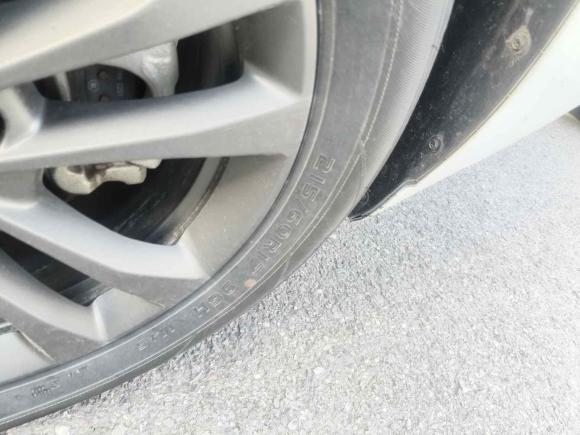 [上海·沪A] 二手威马汽车威马E.52021款 500 即客行