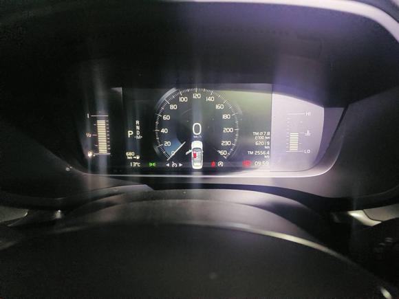 [上海·沪A] 二手沃尔沃沃尔沃S602022款 B4 智逸豪华版