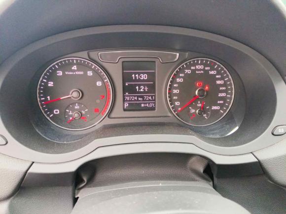 [济南·鲁A] 二手奥迪奥迪Q32018款 30周年年型 30 TFSI 时尚型