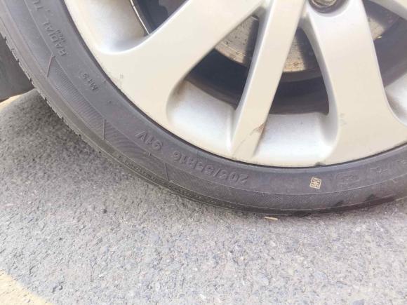 [南京·苏A] 二手马自达马自达62013款 2.0L 自动时尚型