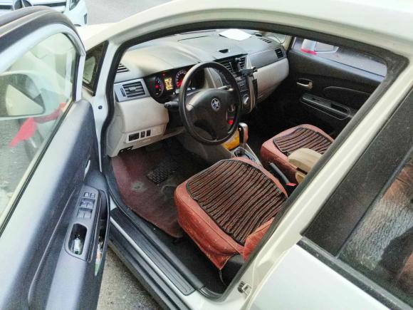 [上海·冀A] 二手启辰启辰R502015款 1.6L 自动时尚版