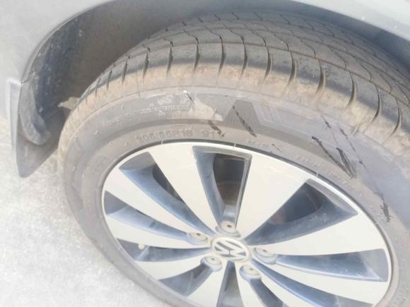 [深圳·粤M] 二手大众速腾2012款 1.4TSI 自动旗舰版