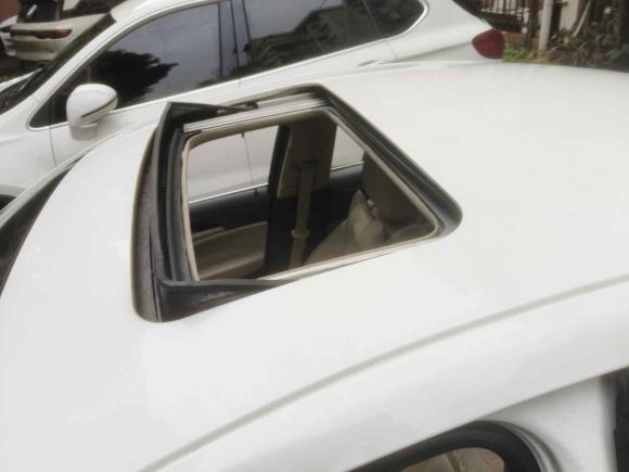 [上海·沪B] 二手别克君威2014款 2.0L 精英时尚型