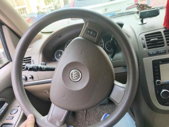 [上海·沪B] 二手别克别克GL82014款 2.4L 经典版