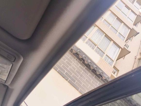 [西安·豫A] 二手奇瑞瑞虎32015款 1.6L 手动智尚运动版