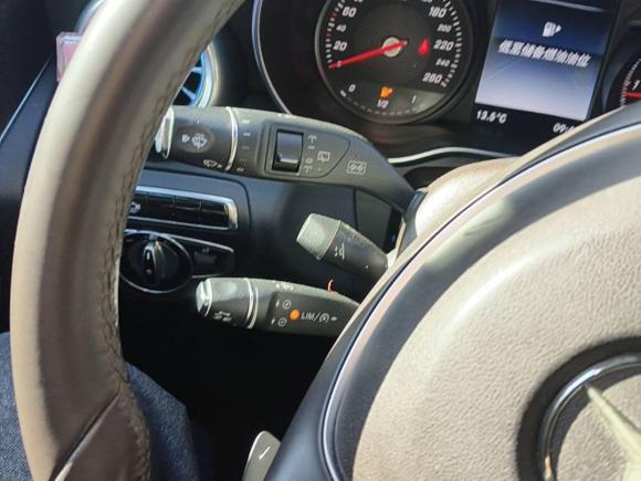 [深圳·粤B] 二手奔驰奔驰GLC2016款 GLC 300 4MATIC 豪华型