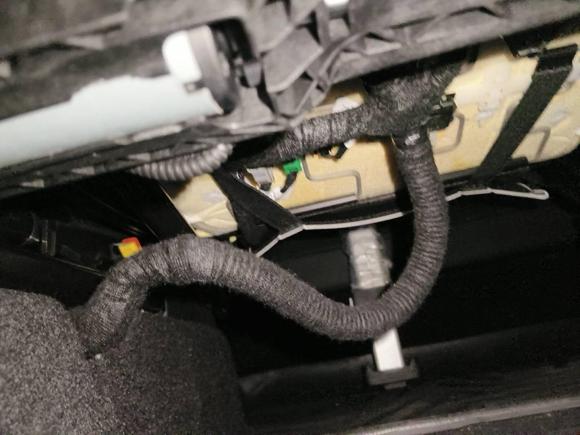 [深圳·粤B] 二手特斯拉Model Y2022款 后轮驱动版