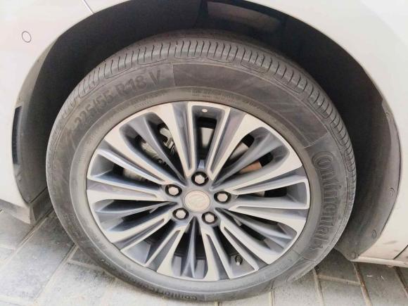 [西安·陕A] 二手别克别克GL82023款 ES陆尊 豪华型