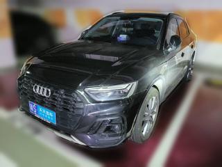 奥迪奥迪Q5L2022款 45T 豪华动感型