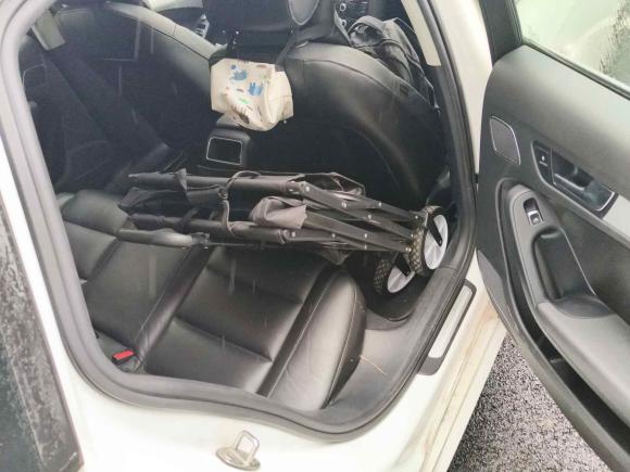 [苏州·苏E] 二手奥迪奥迪A4L2013款 35 TFSI 自动标准型