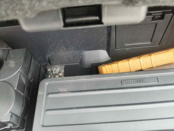 [嘉兴·浙F] 二手英菲尼迪英菲尼迪QX602014款 2.5 S/C Hybrid 两驱卓越版