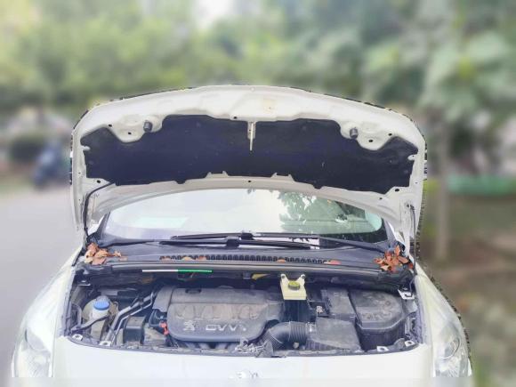 [南京·苏A] 二手标致标致30082013款 2.0L 自动潮流版