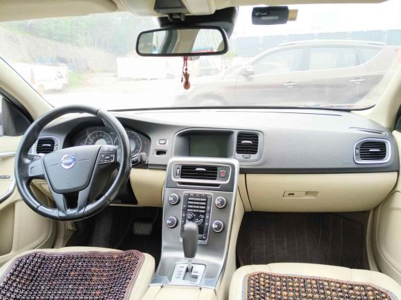 [西安·陕A] 二手沃尔沃沃尔沃S602012款 1.6T DRIVe 舒适版