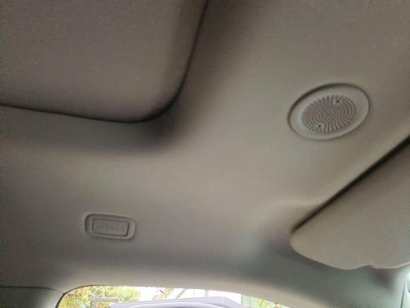 [广州·浙A] 二手路虎揽胜极光2021款 极光L 249PS R-Dynamic S 性能版