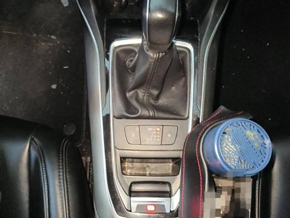 [武汉·鄂W] 二手标致标致4082014款 1.8L 自动豪华版