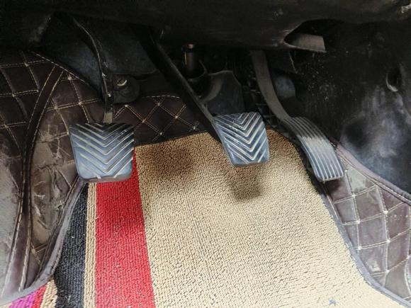 [南京·苏C] 二手三菱翼神2012款 致尚版 1.8L 手动豪华型