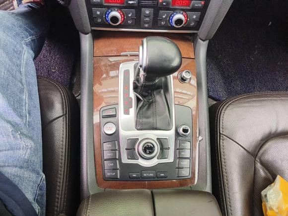 [金华·浙G] 二手奥迪奥迪Q72012款 3.0 TFSI 技术型(200kW)