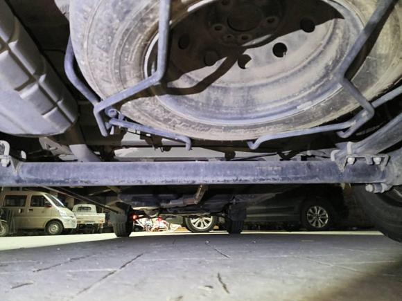 [芜湖·皖B] 二手上汽大通MAXUS新途V802021款 2.0T 手动经典傲运通长轴中顶6/7/8/9座