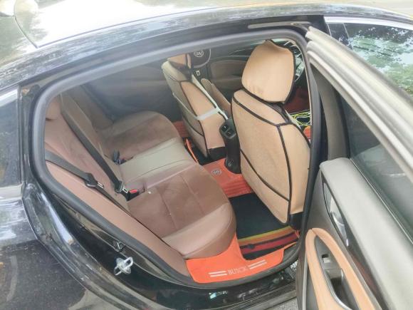 [上海·苏E] 二手别克君威2024款 28T 纵享版