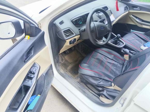 [济南·鲁A] 二手福特福睿斯2017款 1.5L 手动舒适型