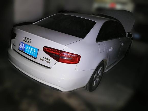 [武汉·鄂A] 二手奥迪奥迪A4L2013款 35 TFSI 自动标准型
