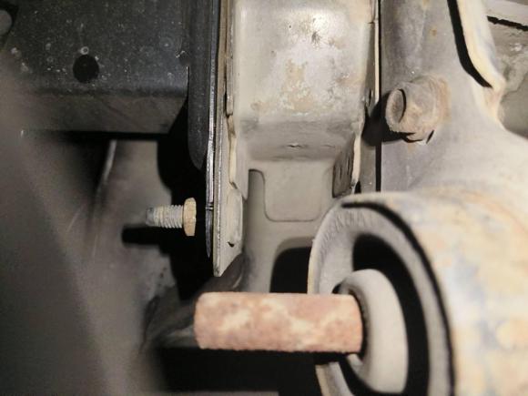 [南京·苏A] 二手别克君越2013款 2.4L SIDI豪华舒适型