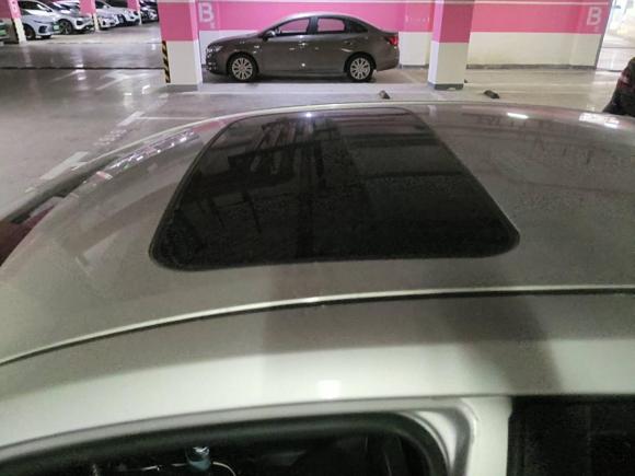 [上海·沪A] 二手丰田卡罗拉2014款 1.6L CVT GL-i真皮版