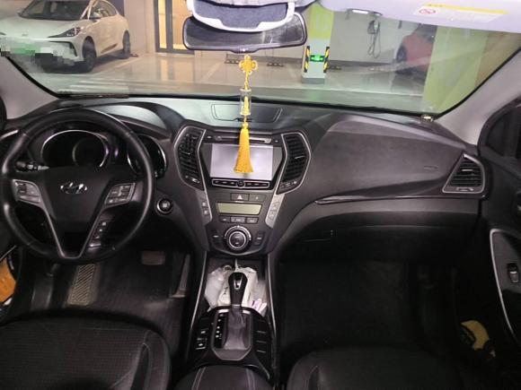 [上海·苏A] 二手现代胜达2013款 2.4L 自动两驱智能型