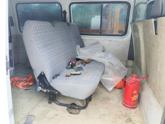 [无锡·皖K] 二手福特经典全顺2013款 2.8T改款柴油厢式运输车短轴中顶JX493ZLQ4