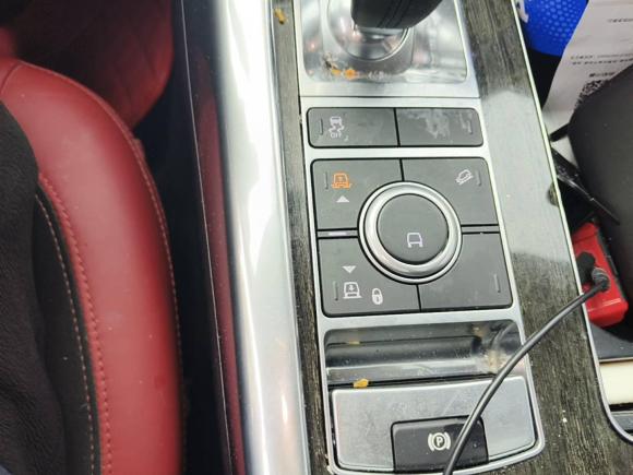 [常州·苏D] 二手路虎揽胜运动2022款 3.0 L6 耀黑版