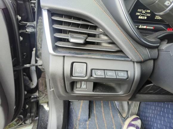 [南京·苏A] 二手凯迪拉克凯迪拉克CT52021款 28T 铂金运动型