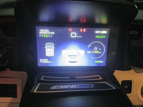 [青岛·鲁B] 二手五菱汽车宏光MINIEV2021款 马卡龙臻享款 磷酸铁锂