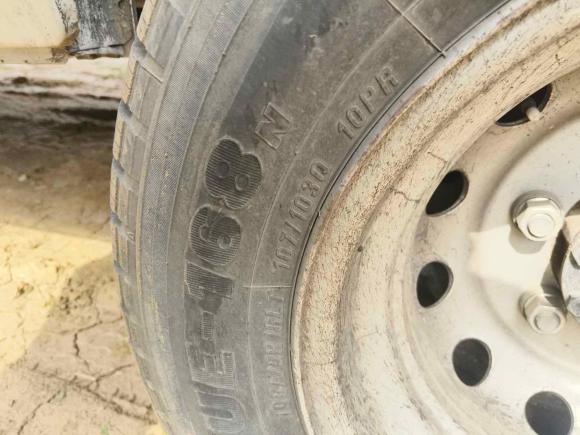 [常州·苏D] 二手依维柯依维柯得意2022款 2.5T A37 M1客车 5-9座长轴中顶双胎手动门