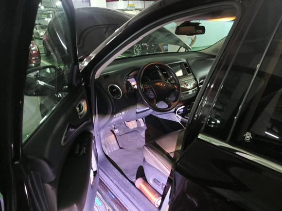 [深圳·粤B] 二手英菲尼迪英菲尼迪QX602014款 2.5 S/C Hybrid 两驱卓越版