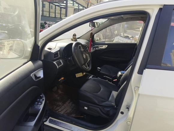 [西安·陕A] 二手一汽骏派D602015款 1.8L 自动尊贵型