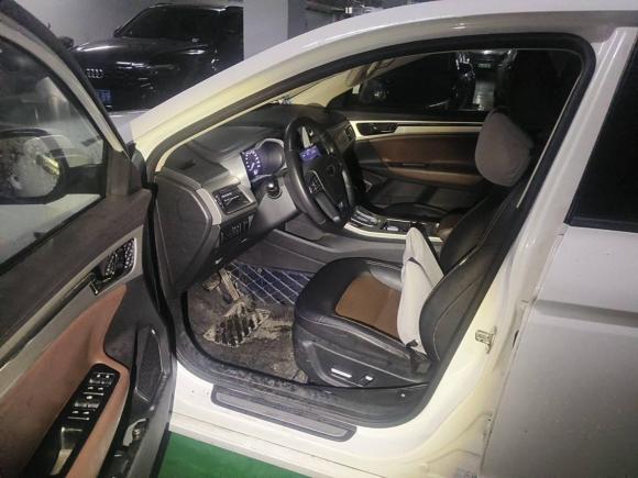 [宁波·苏C] 二手吉利汽车帝豪GL2017款 1.3T DCT尊贵型