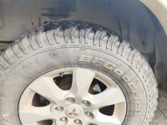 [青岛·鲁B] 二手三菱帕杰罗2014款 3.0L 精英超越版