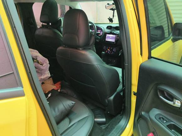 [广州·粤A] 二手Jeep自由侠2019款 220T 自动精英版