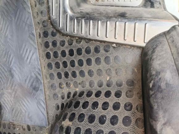 [南通·苏F] 二手上汽大通MAXUS新途V802019款 2.5T经典款6挡手动傲运通长轴中顶7座