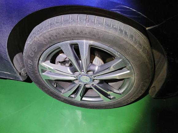 [武汉·鄂A] 二手奔驰奔驰C级2016款 C 200 L 运动型