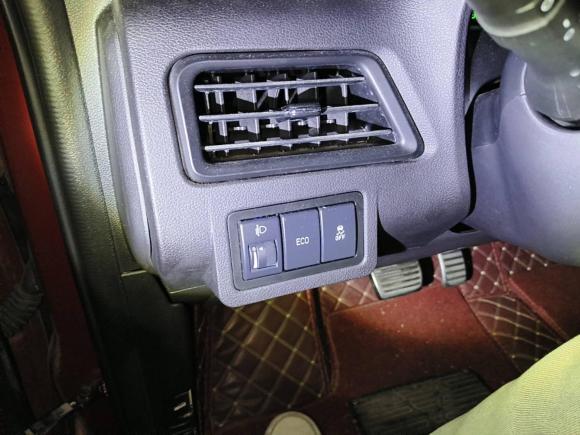 [广州·粤A] 二手众泰众泰E2002018款 Pro