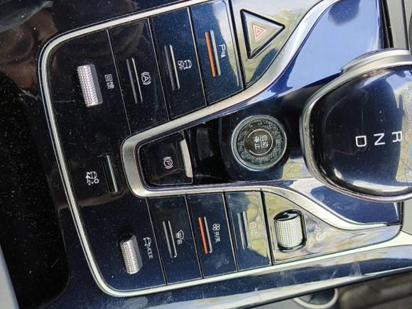 [上海·沪A] 二手比亚迪秦PLUS2021款 EV 400KM 豪华型