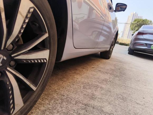 [上海·沪A] 二手飞凡汽车飞凡ER62020款 620km 智享版