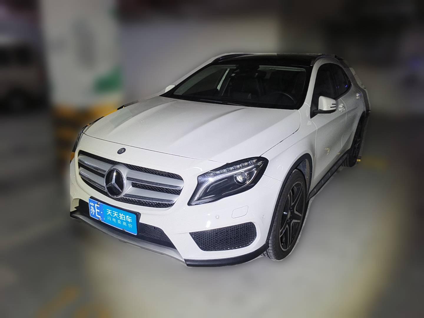 [苏州·苏E] 奔驰奔驰GLA2015款 GLA 220 4MATIC 时尚型