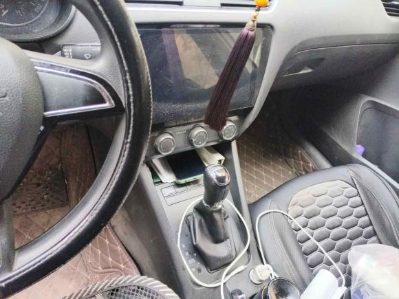 [武汉·鄂A] 二手斯柯达明锐2017款 经典款 1.6L 自动舒适版