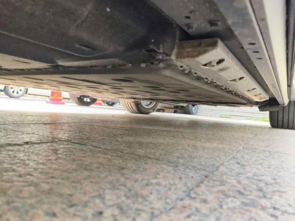 [上海·沪A] 二手鸿蒙智行问界M92024款 增程 Ultra版 42kWh 6座版