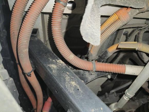 [深圳·粤B] 二手奇瑞新能源小蚂蚁2022款 改款 甜粉款 半糖版 三元锂 30.6kWh 30kW 301km