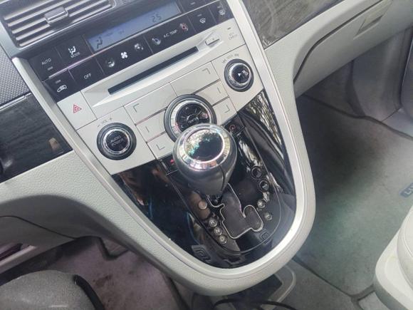 [上海·沪C] 二手纳智捷大7 MPV2013款 2.0T 精英型