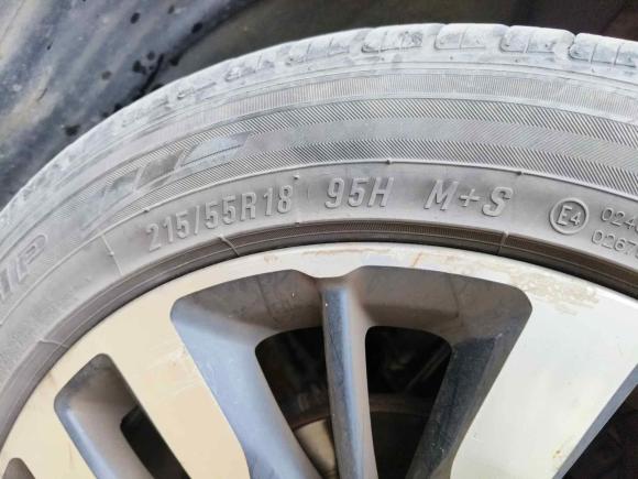 [深圳·粤S] 二手广汽传祺传祺GS42015款 200T G-DCT豪华版